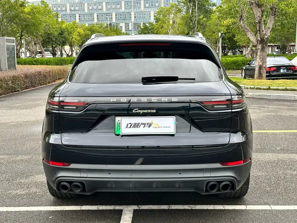 Porsche Cayenne Hybrid — миниатюра 19