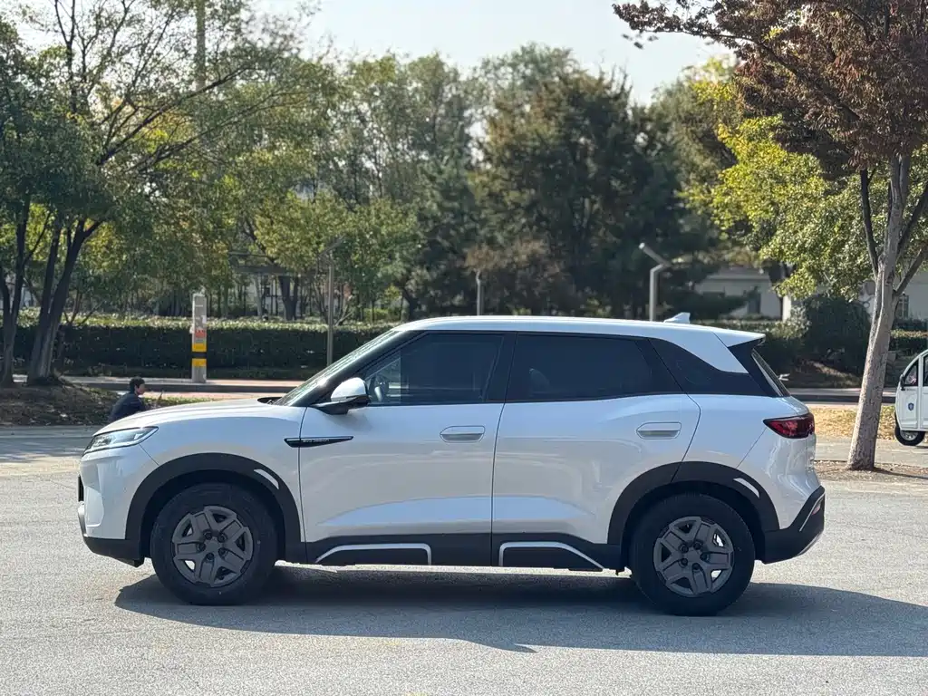 BYD Yuan UP — миниатюра 4
