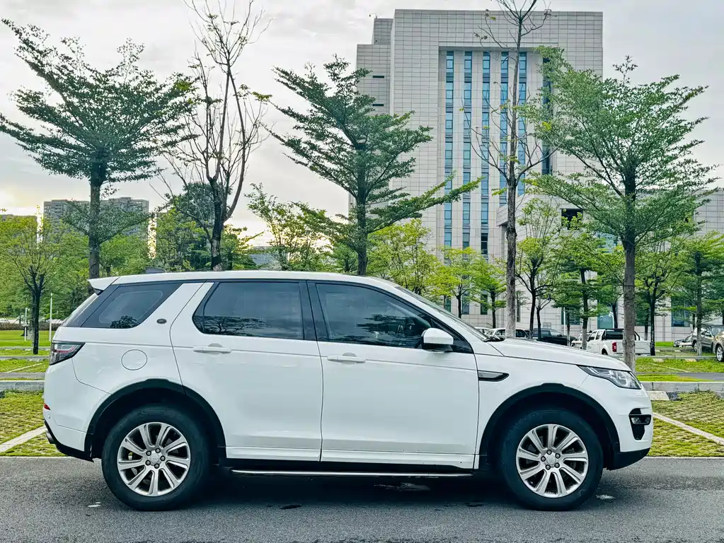 Land Rover Discovery Sport — миниатюра 5
