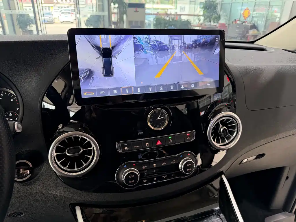 Mercedes-Benz Vito — миниатюра 11