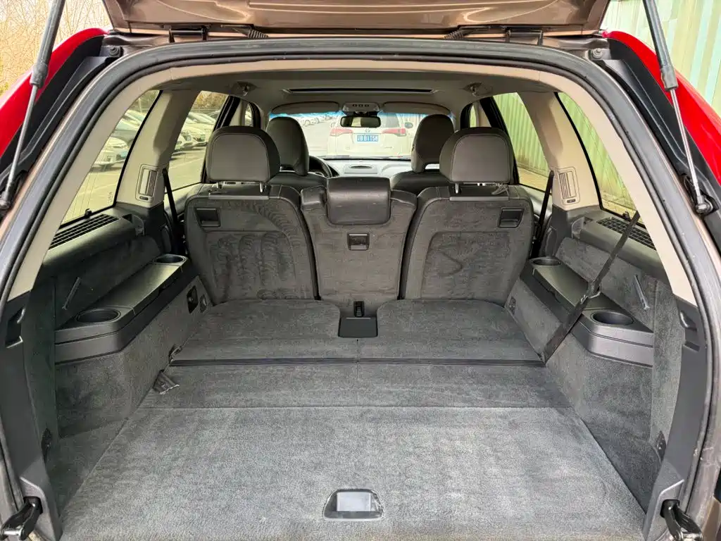 Volvo XC90 — миниатюра 9