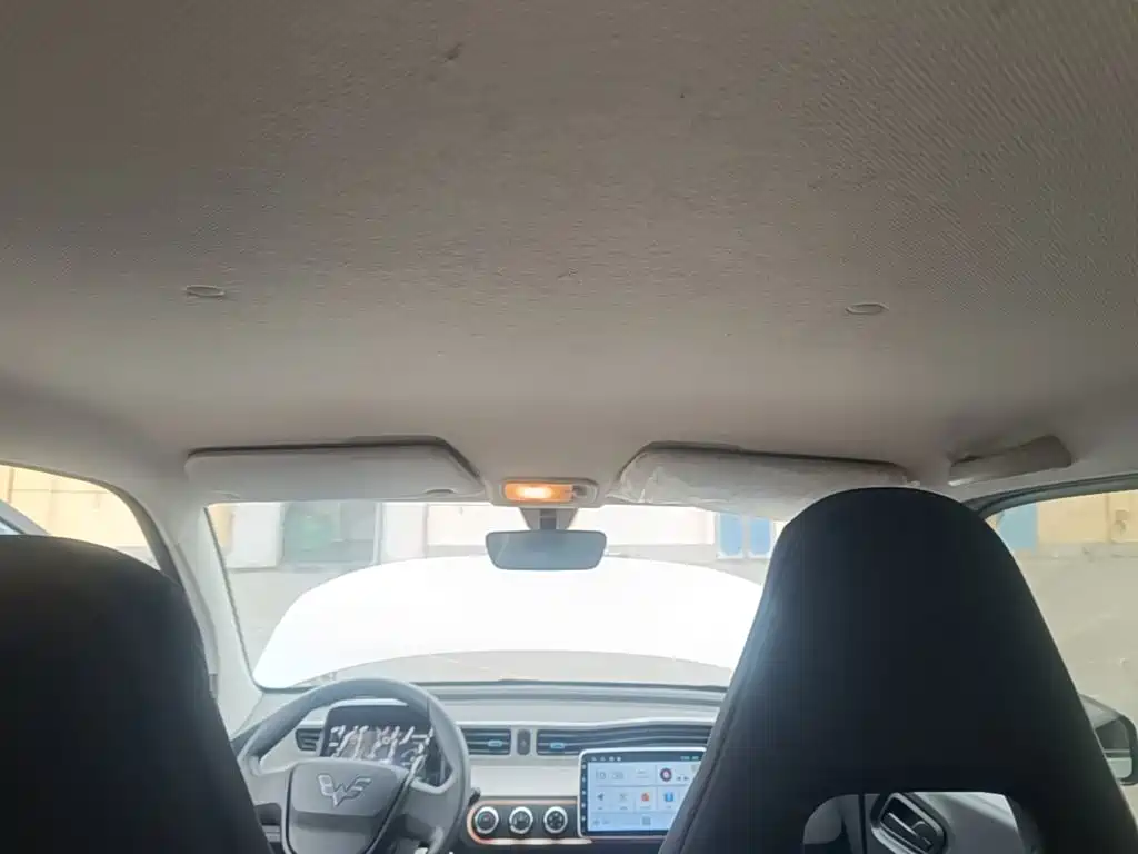 Wuling MINIEV — миниатюра 18