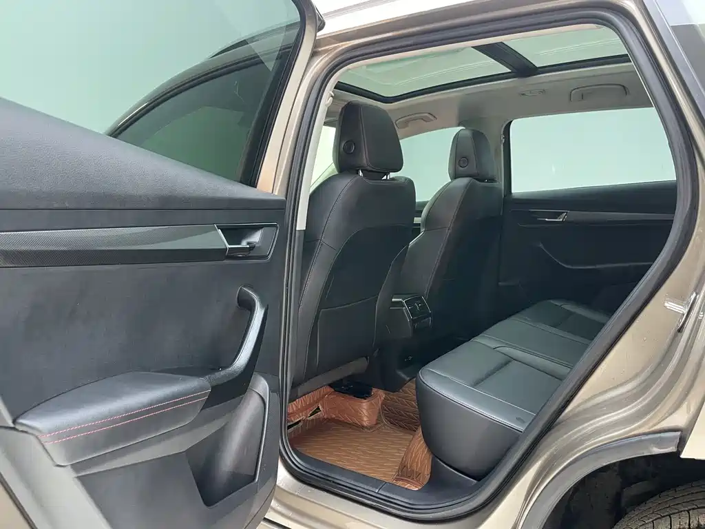 Skoda Karoq — миниатюра 19