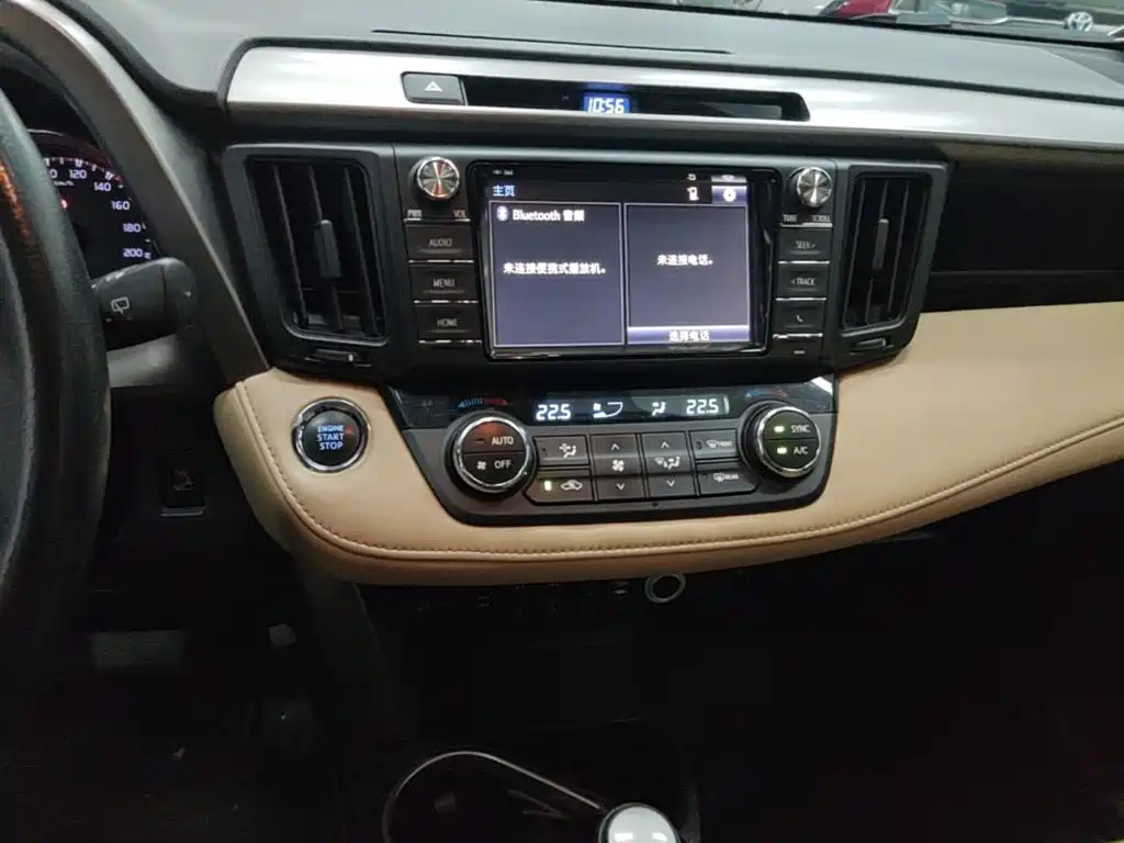 Toyota RAV4 — миниатюра 12