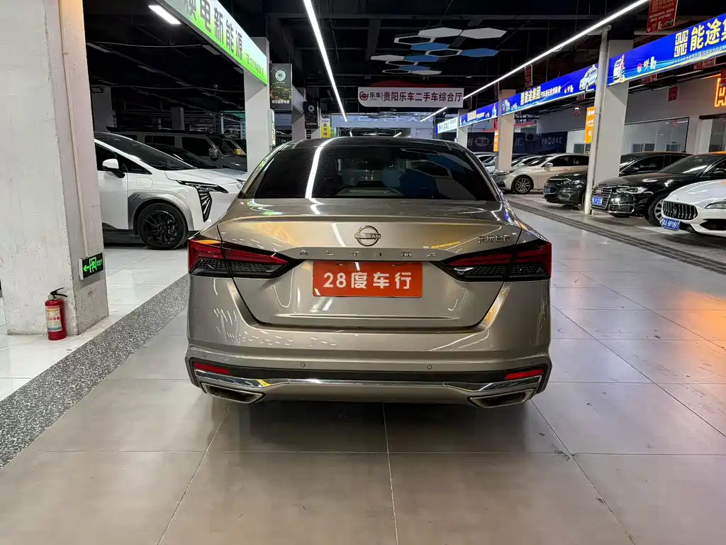 Nissan Teana — миниатюра 8