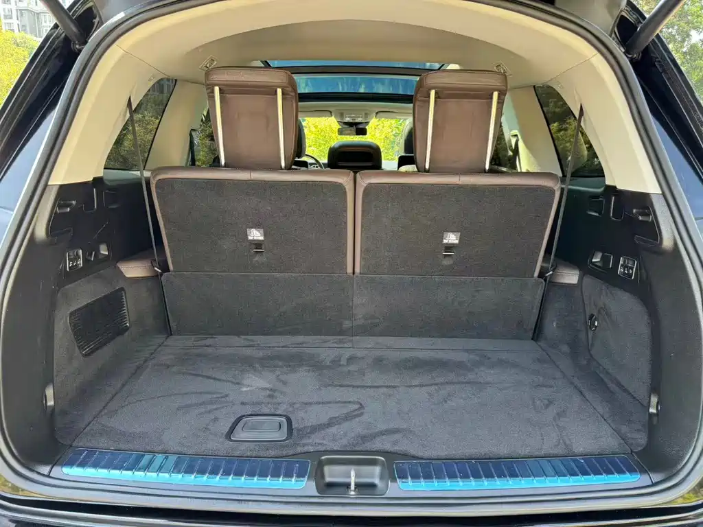 Mercedes-Benz GLS — миниатюра 17