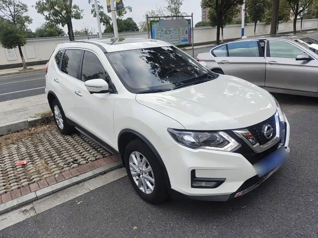 Nissan X-Trail — миниатюра 4