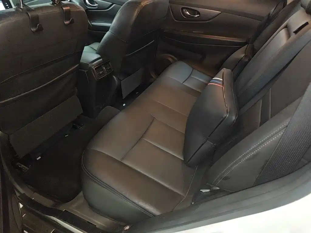 Nissan X-Trail — миниатюра 17