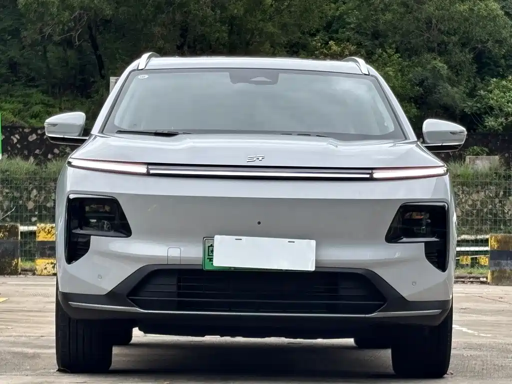 JETOUR L7 2024 1.5T 120km ULTRA 7 мест