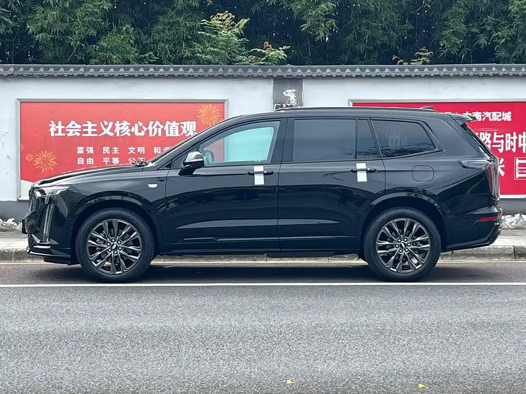 Cadillac XT6 — миниатюра 3