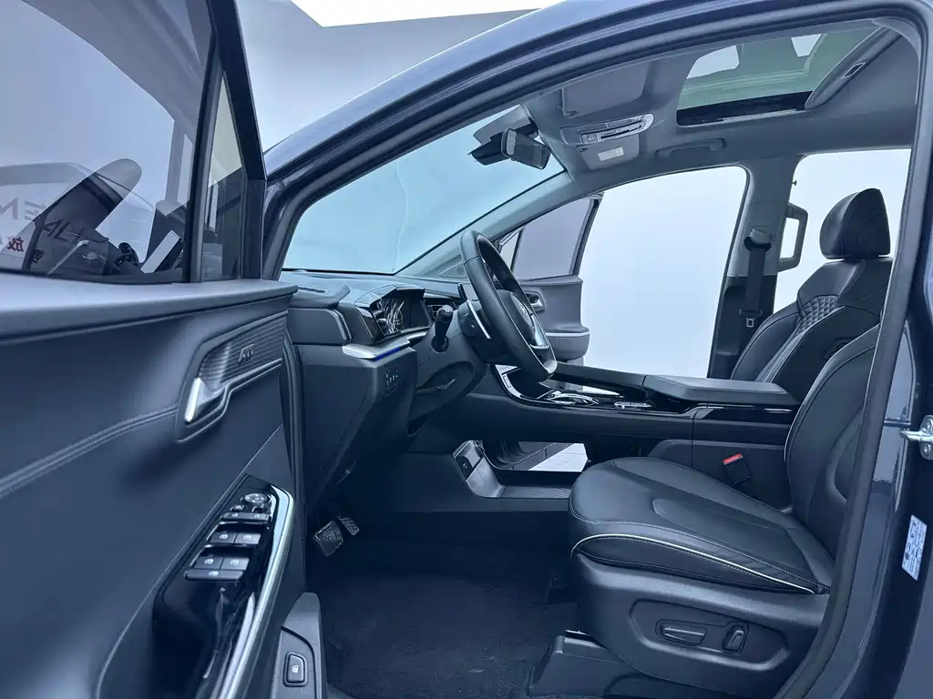 Hyundai Custo — миниатюра 12