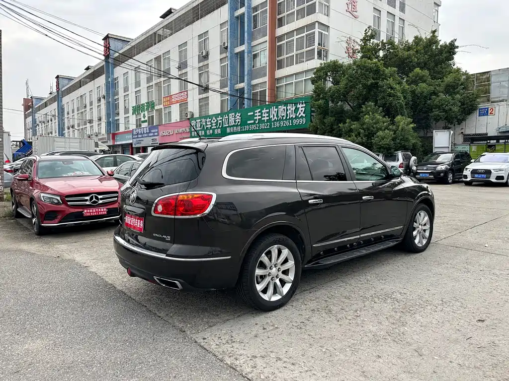 Buick Enclave — миниатюра 8