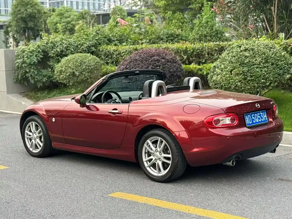 Mazda MX-5 — миниатюра 11