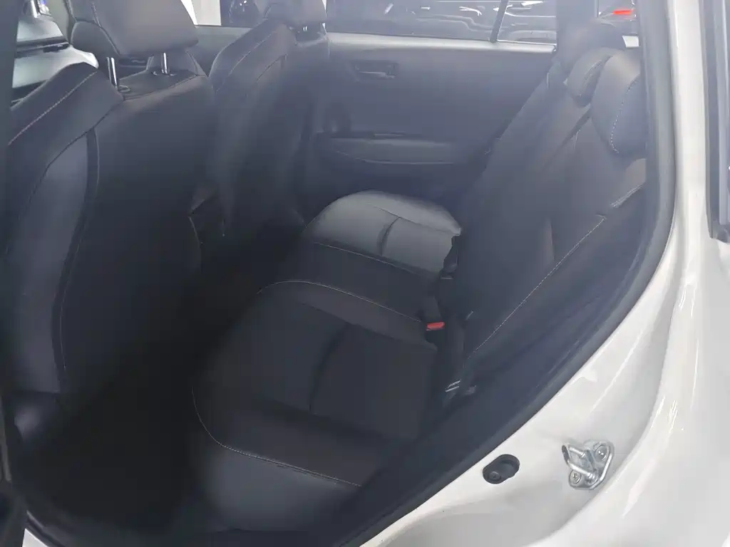 Toyota Frontlander — миниатюра 12