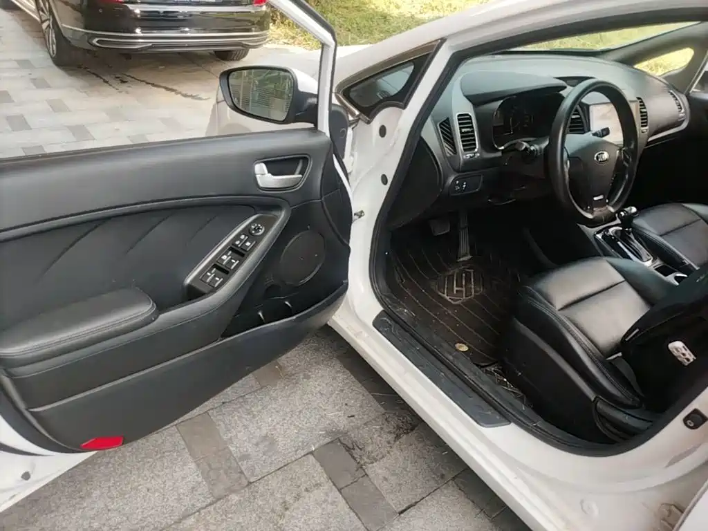 Kia K3 — миниатюра 16