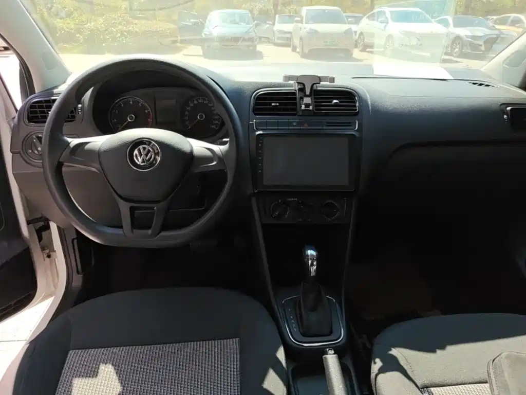 Volkswagen Polo — миниатюра 10