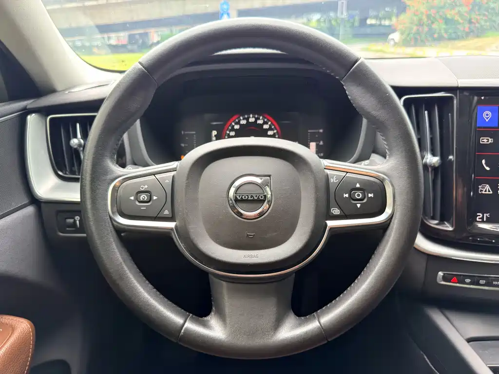 Volvo XC60 — миниатюра 15