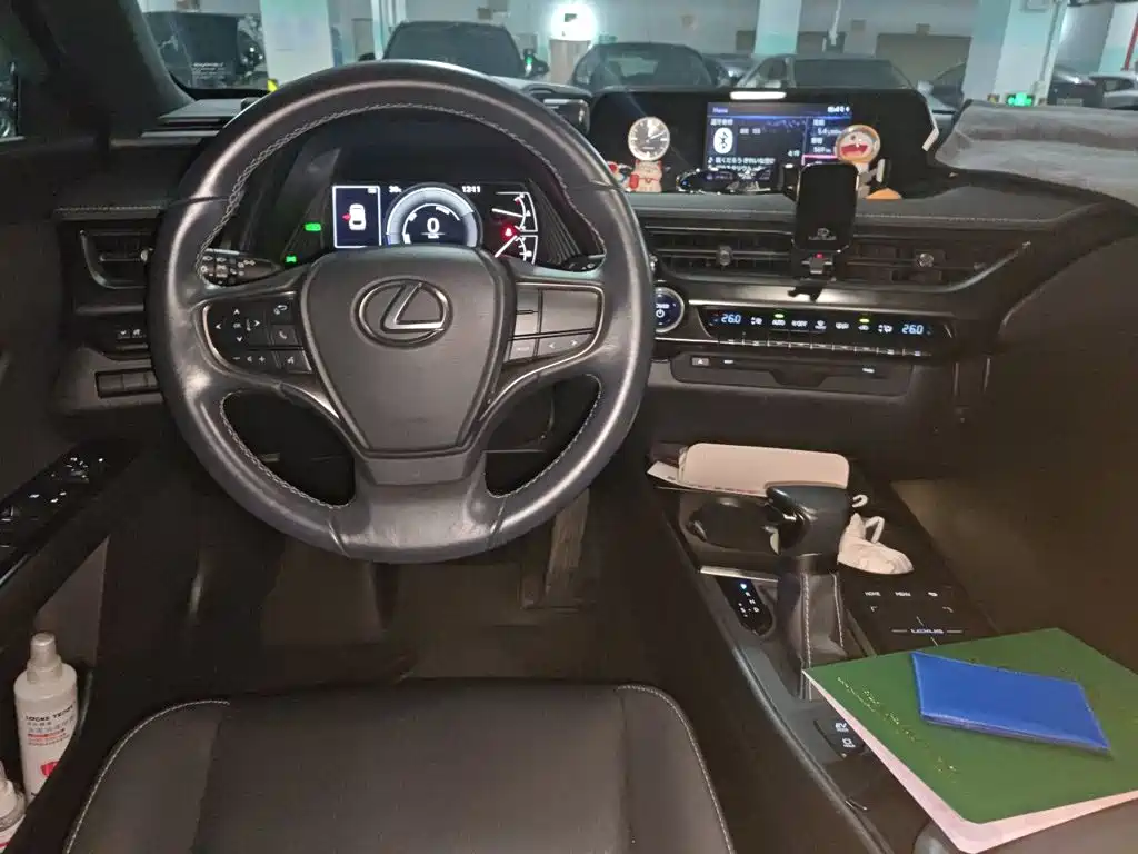 Lexus UX — миниатюра 10