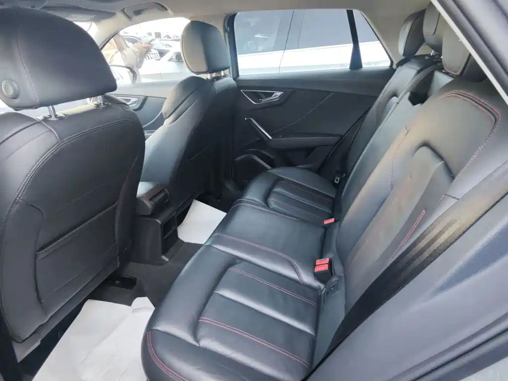 Audi Q2L — миниатюра 10
