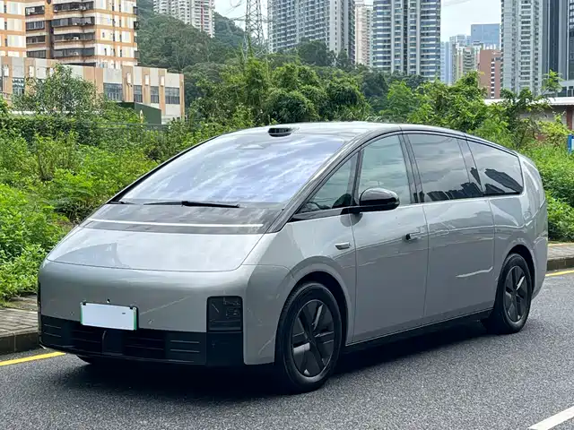 Li Auto MEGA