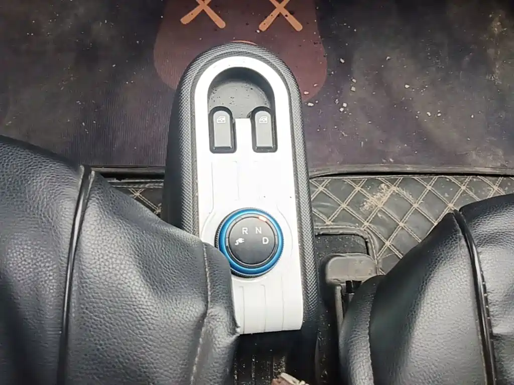 Wuling MINIEV — миниатюра 14