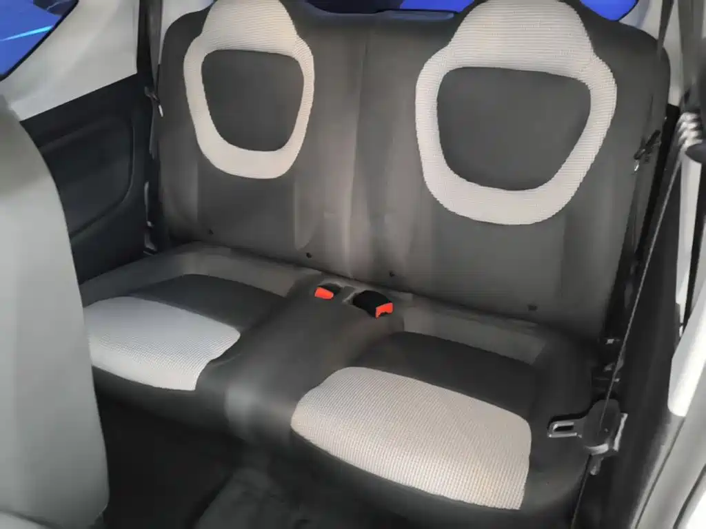 Wuling MINIEV — миниатюра 17