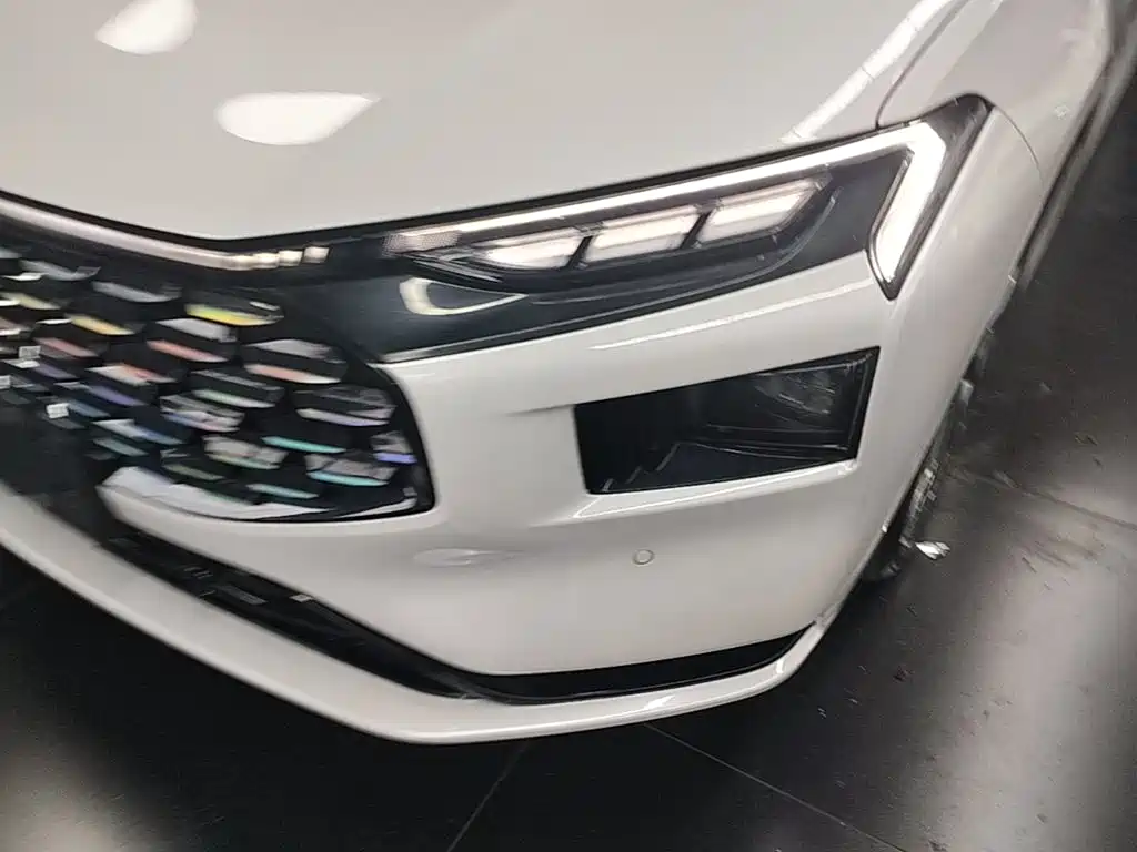 Ford Mondeo — миниатюра 24