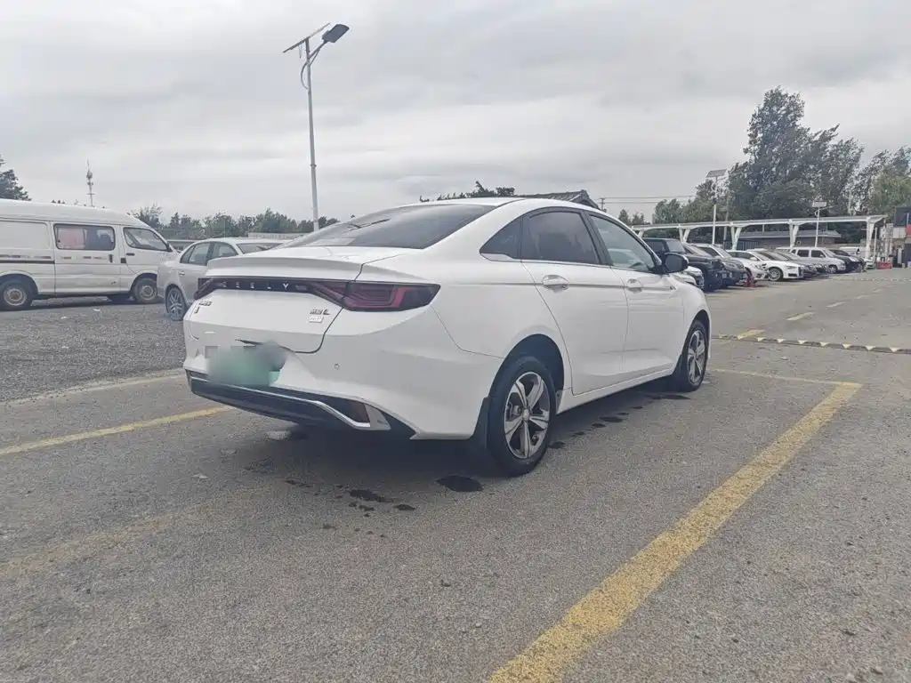 Geely L HiP — миниатюра 5