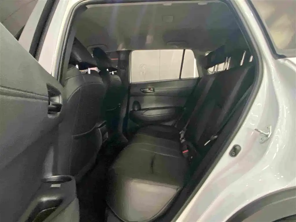 Toyota Frontlander — миниатюра 8