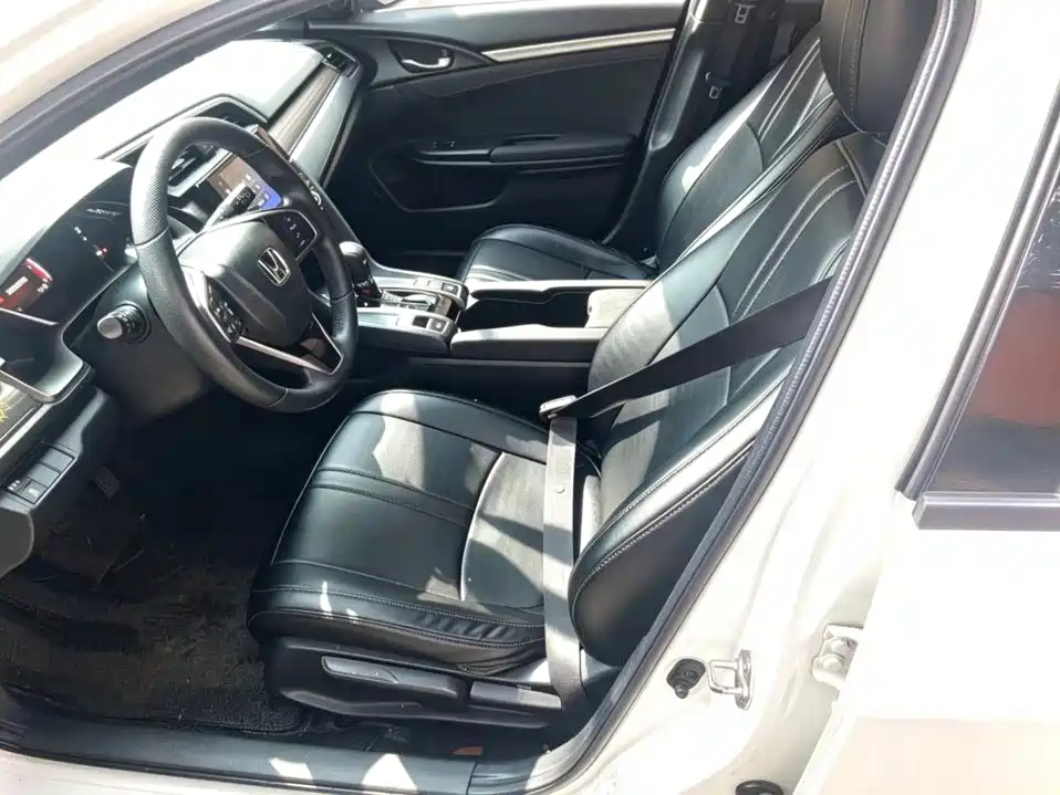 Honda Civic — миниатюра 4