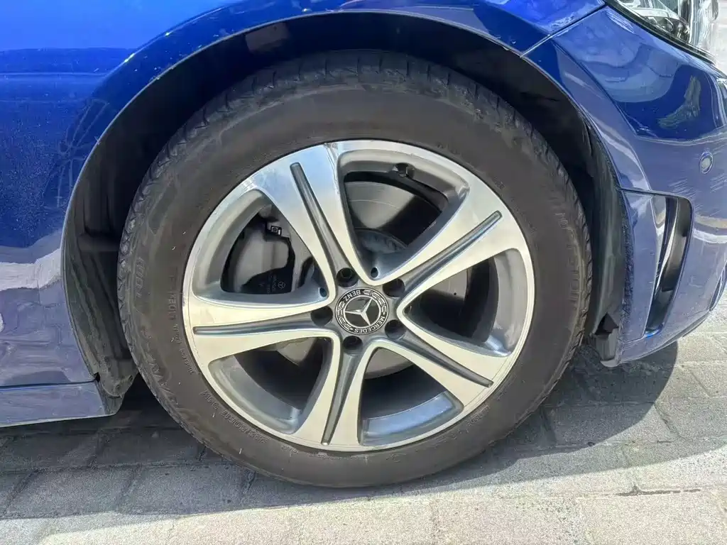 Mercedes-Benz C-Class — миниатюра 6