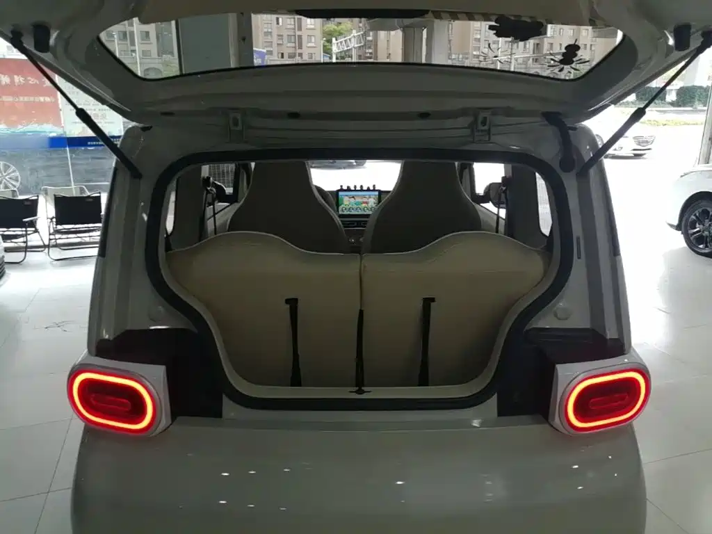 Wuling MINIEV — миниатюра 19