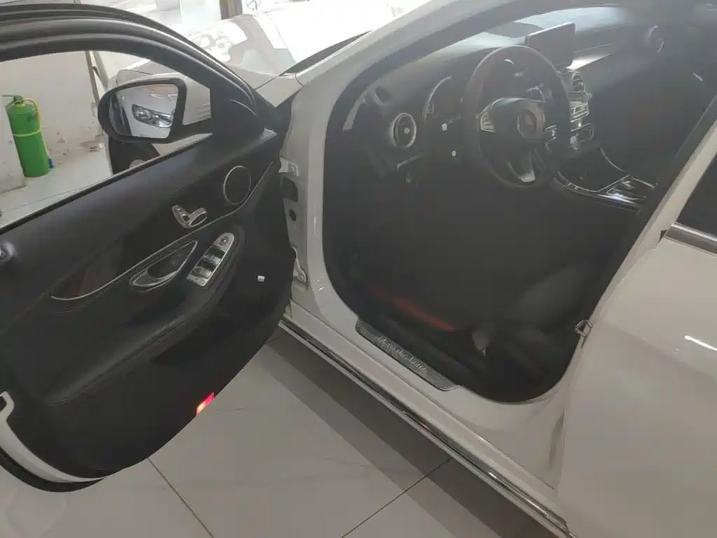 Mercedes-Benz C-Class — миниатюра 16