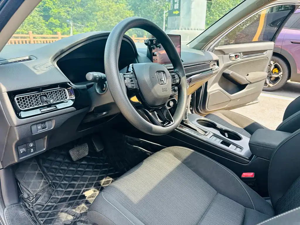 Honda Civic — миниатюра 16