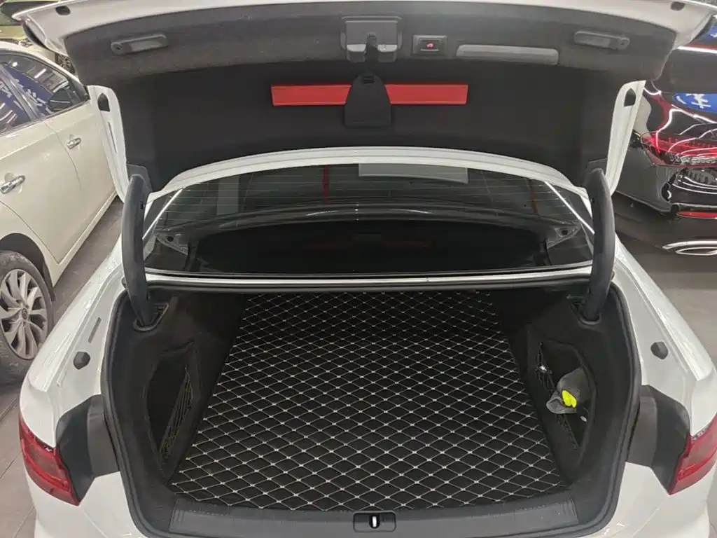 Audi A4L — миниатюра 19