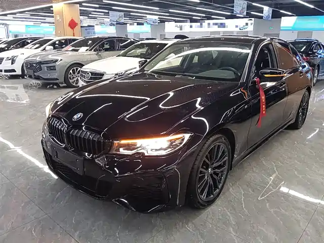 BMW  3 SERIES