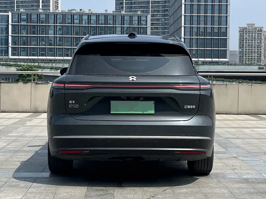 NIO ES8 2023 100kWh
