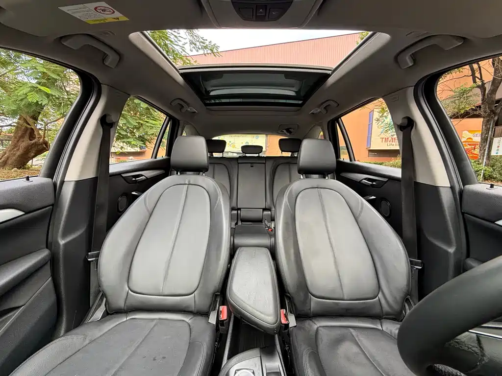 BMW X1 — миниатюра 10