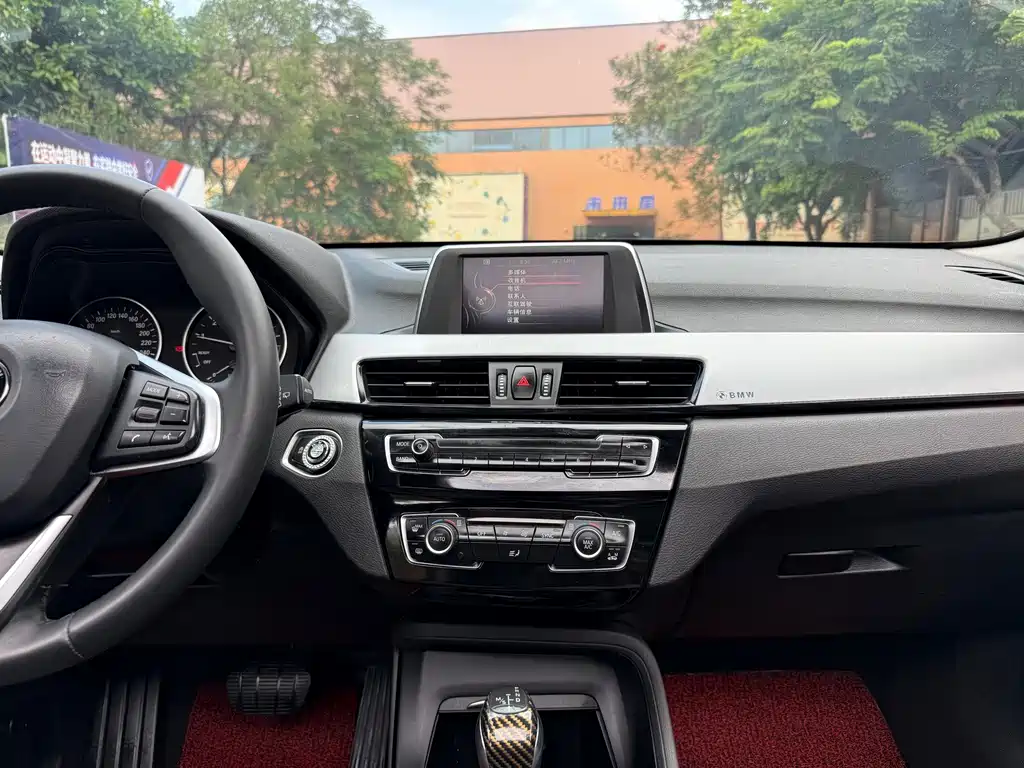BMW X1 — миниатюра 14