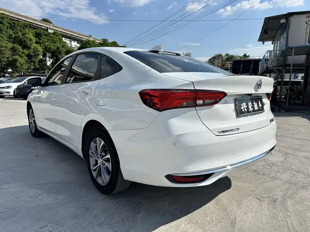 Buick Verano — миниатюра 6
