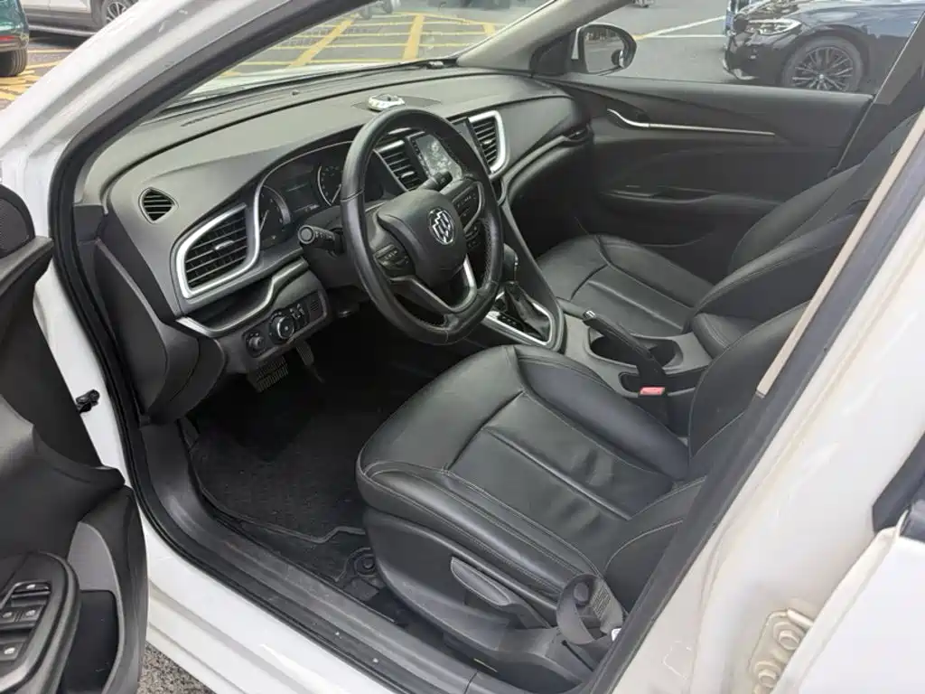 Buick Excelle — миниатюра 10