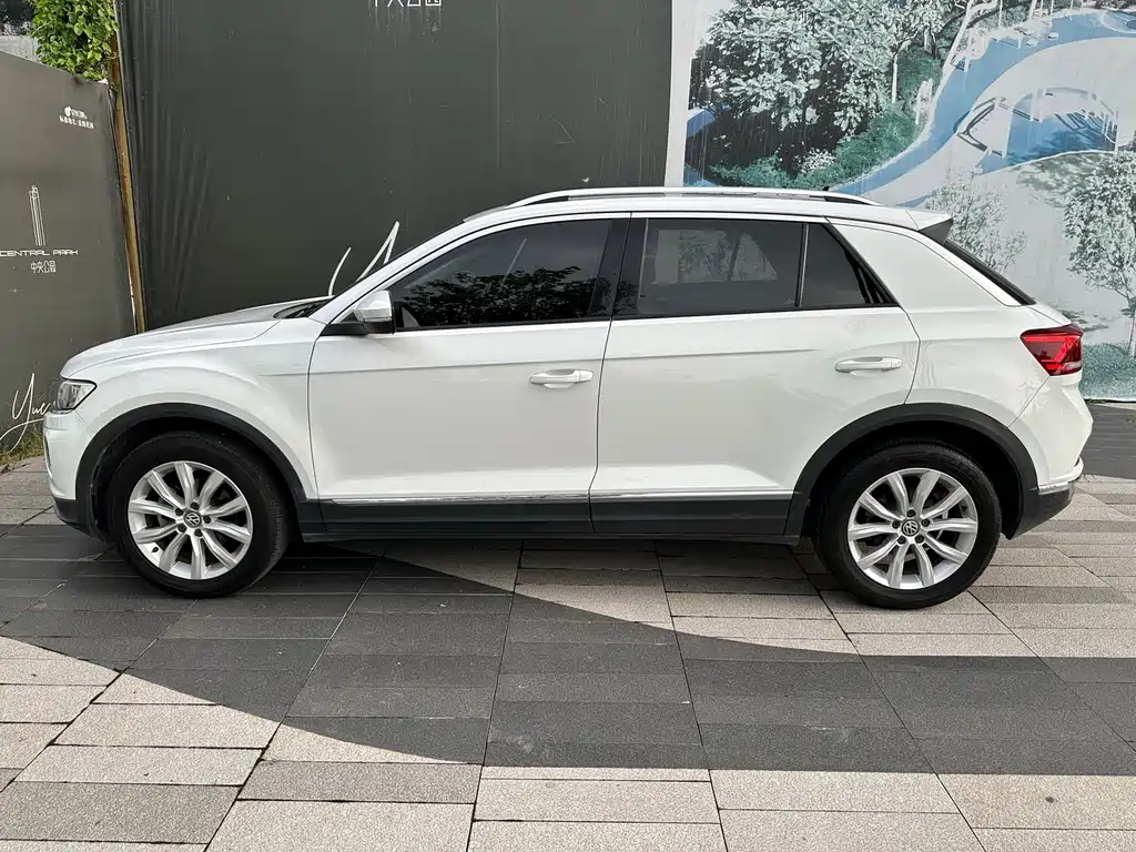 Volkswagen T-Roc — миниатюра 29