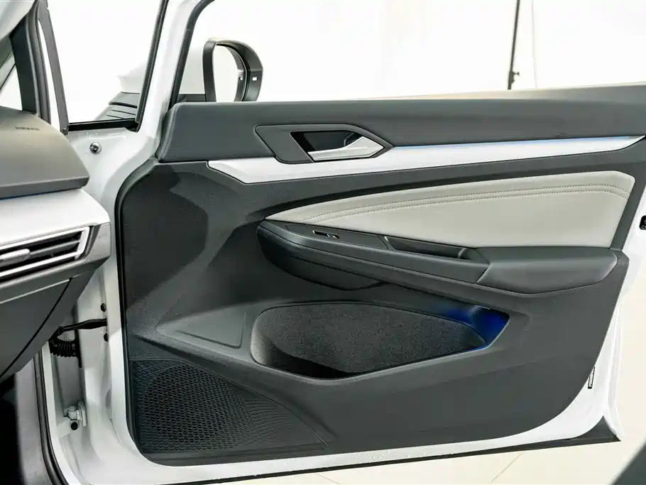 Volkswagen Golf — миниатюра 15