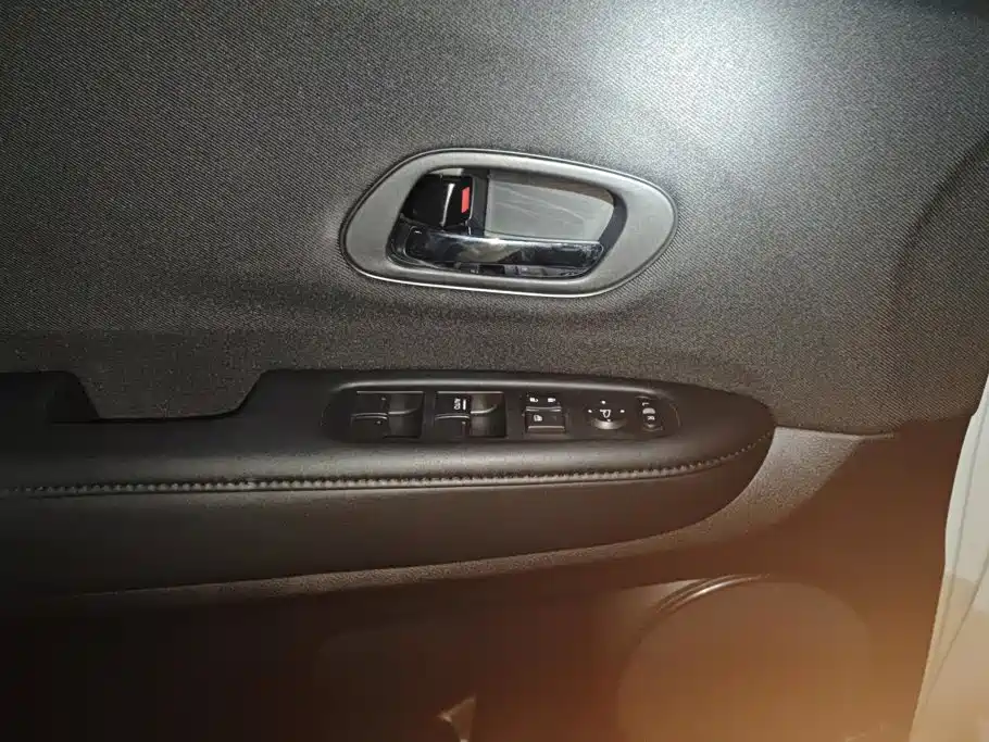 Honda Vezel — миниатюра 7