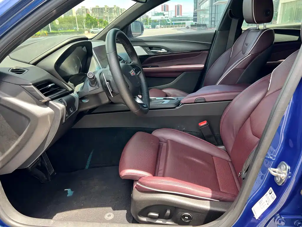 Cadillac CT4 — миниатюра 7