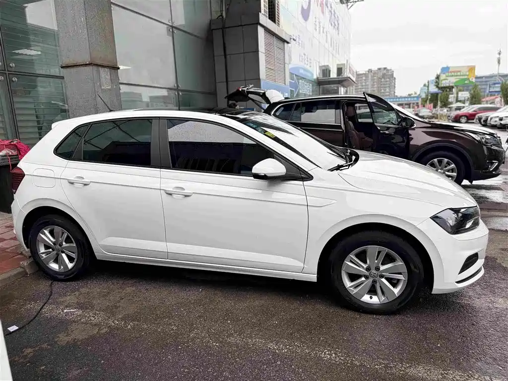 Volkswagen Polo — миниатюра 4