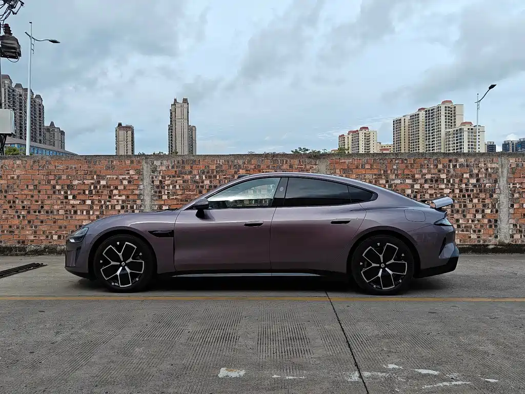 XIAOMI CAR XIAOMI SU7