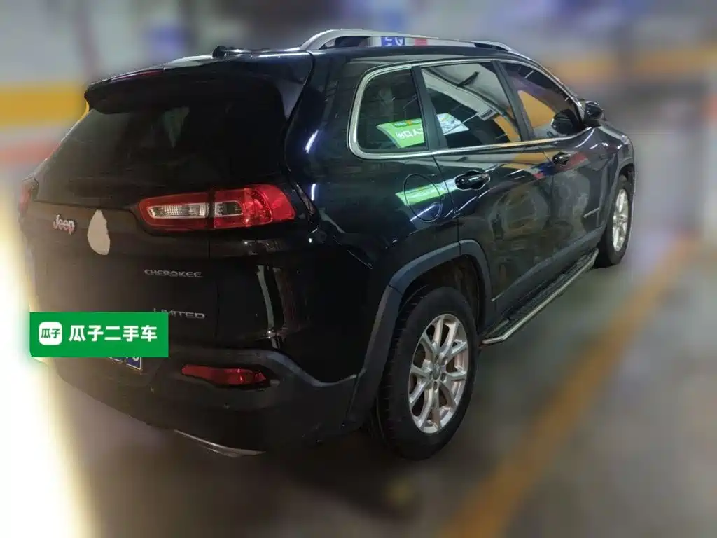 Jeep Cherokee — миниатюра 5