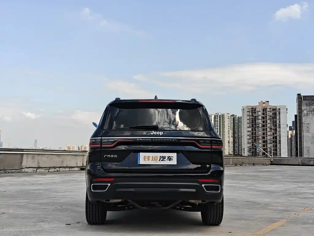 Jeep Grand Commander — миниатюра 6