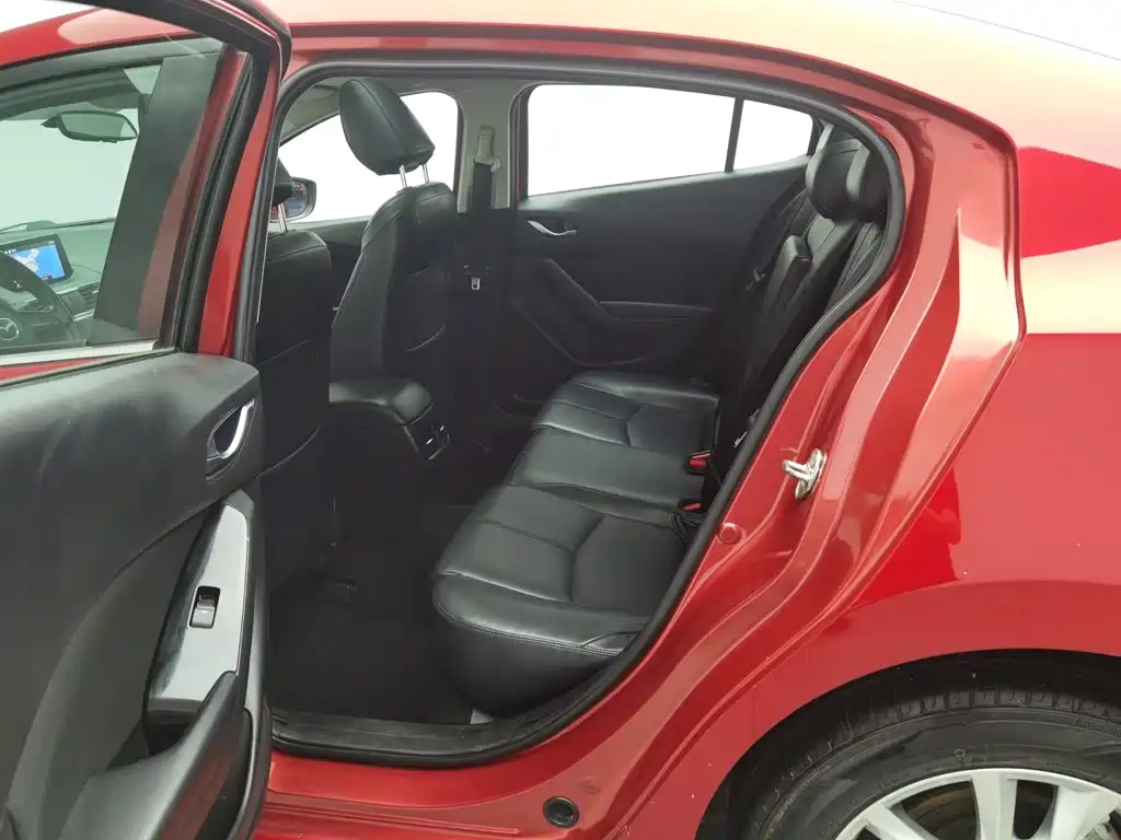 Mazda 3 Axela — миниатюра 15
